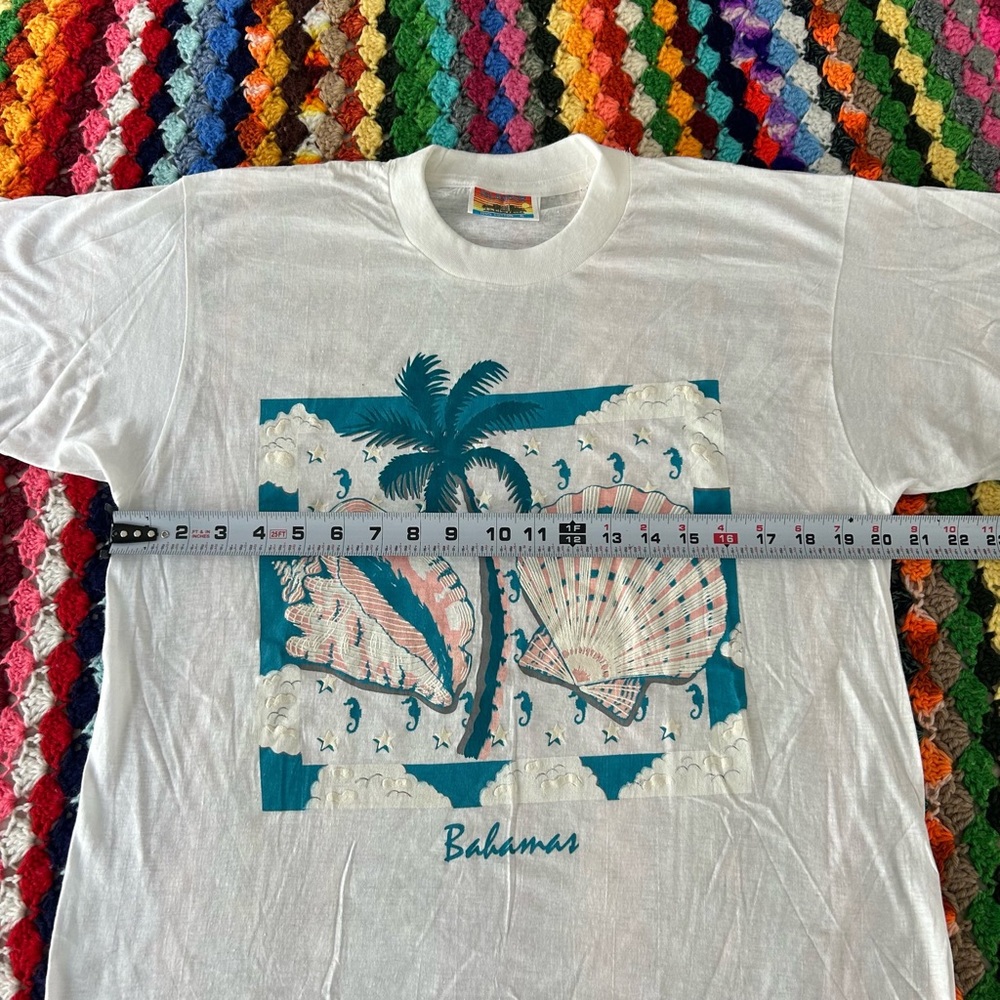 Vintage 90s Puffy Print 100% Cotton Single Stitch Sea Shells Bahamas T-S… - Picture 10 of 13